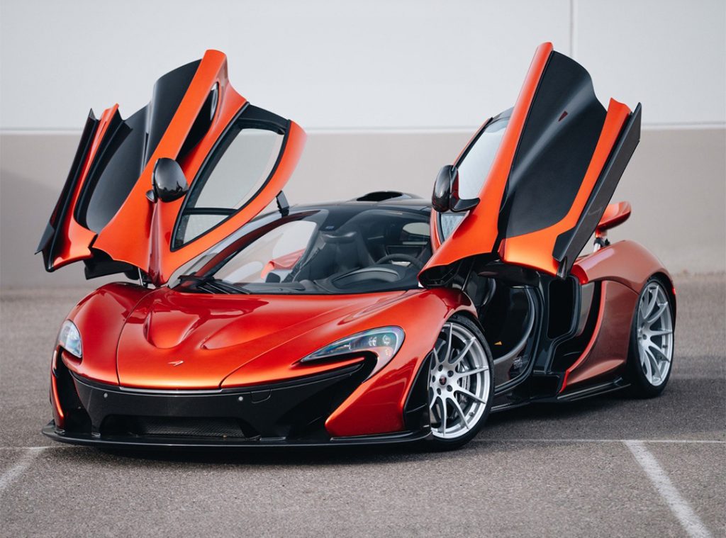 Apa yang Membuat McLaren P1 Menjadi Hypercar Ikonik?