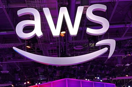 AWS Generative AI Exec Leaves untuk meluncurkan startup