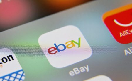 eBay memudahkan untuk menemukan item pengiriman cepat dan daftar lokal