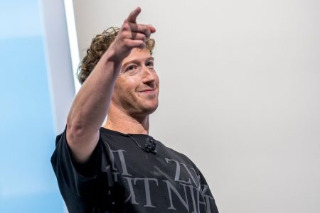 Makeover Mark Zuckerberg tidak membuat orang seperti dia, studi menunjukkan