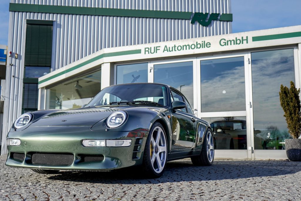 RUF memperkenalkan pencahayaan LED baru untuk tahun 90 -an 993 Porsche 911