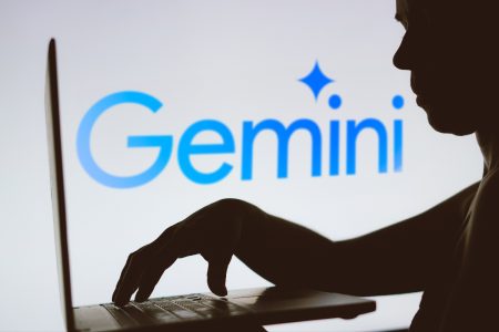 Google Gemini sekarang membawa tanda terima ke obrolan AI Anda