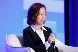 AI Pioneer Fei-Fei Li mengatakan kebijakan AI harus didasarkan pada ‘sains, bukan fiksi ilmiah’