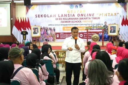 BUKA GEBERAR SEKOLAH LANSIA PINTAR ONLINE, Menteri Wihaji Sekolak Lansia Atasi Kesendirian Dan Kekosonganhidup Lansia