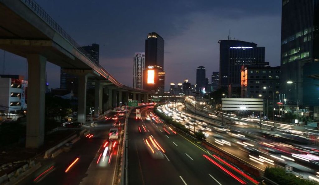 Bahu Jalan Tol Semanggi-Cawang Dibuka