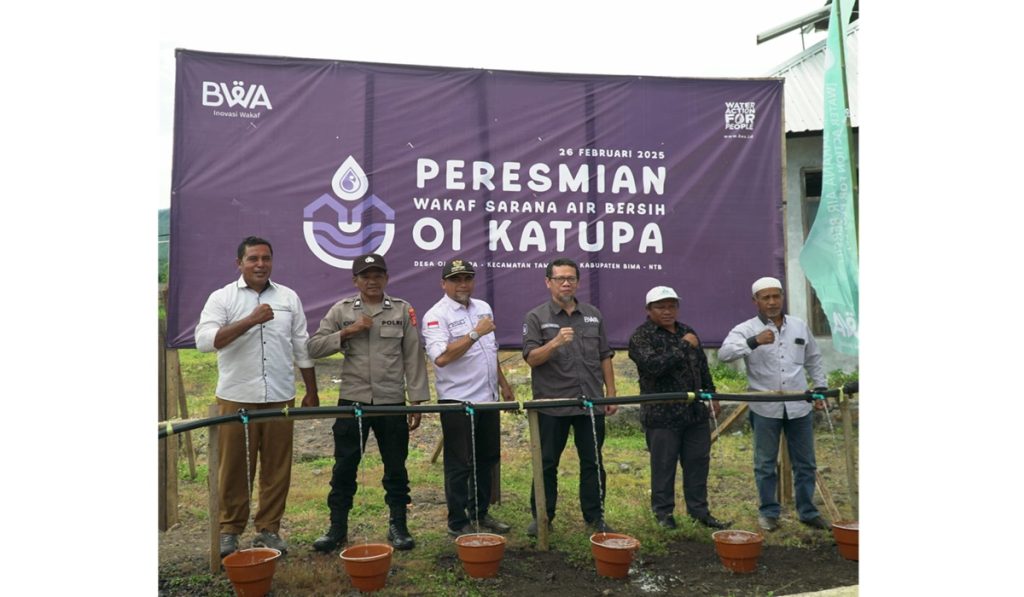 Bwa ATASI MASALAH AIR BERSIH DI DESA OI KATUPA, BIMA, NTB