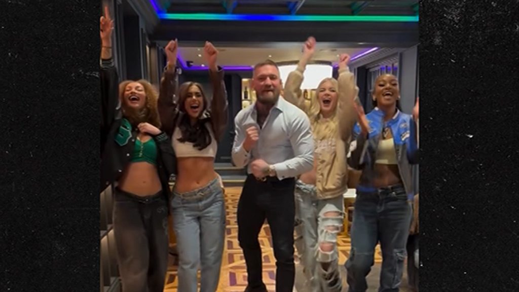 Conor McGregor menandatangani Girl Band, mengatakan mereka hal terbesar sejak Spice Girls