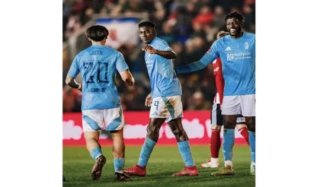 Exeter City vs Nottingham Forest, Forest BUTUH ADU PENALTI UNTUK MELJU KE Putaran Kelima piala fa