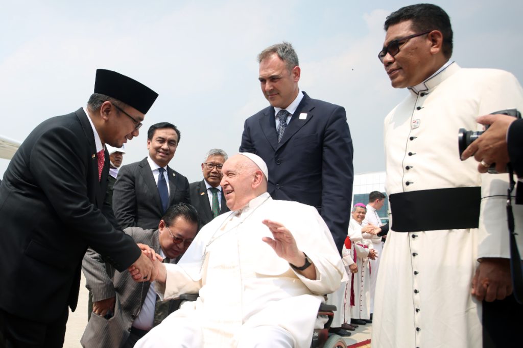 Kondisi Terkini Paus Fransiskus Usui Dirawat Karena Pneumonia