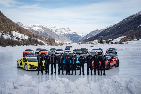 Lamborghini merayakan 10 tahun pengalaman berkendara salju di Livigno