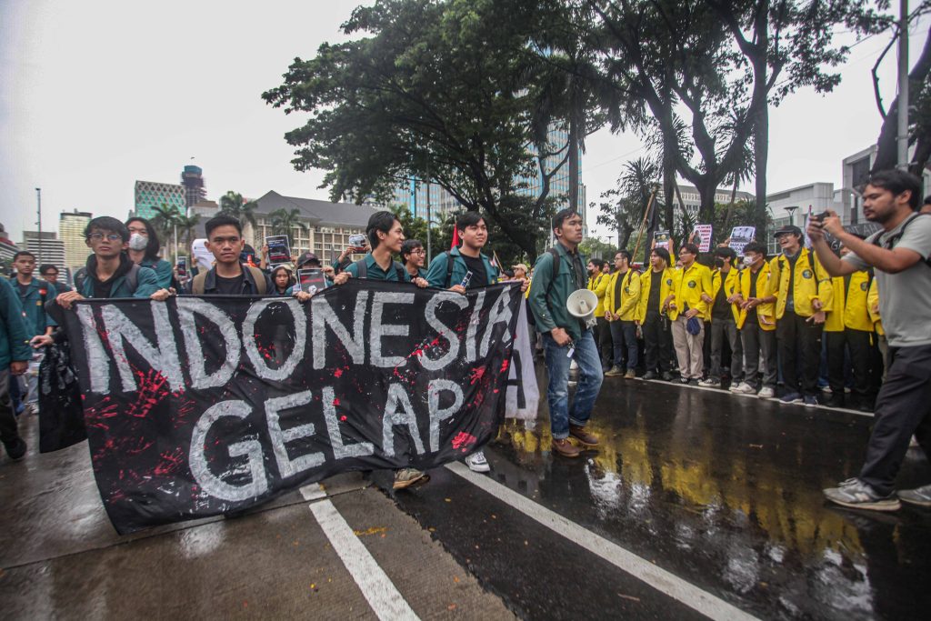 Mensneg ungkap reaksi prabowo soal demo mahasiswa indonesia gelap