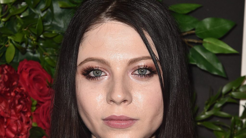 Michelle Trachtenberg berencana tampil di pemutaran manfaat sebelum kematian