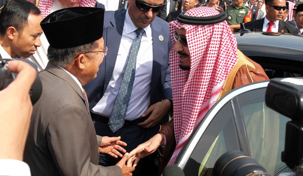 Negara-Negara Arab Lakukan Pemantauan Hilal, Raja Salman Ucapkan Selamat Ramadhan