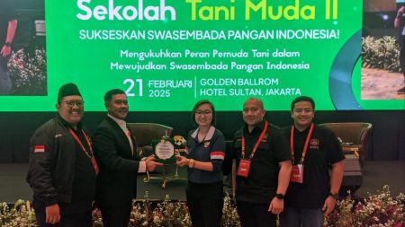 PERKUAT KETAHANAN PANGAN, KEMENTERIAN EKONOMI KREATIF KOLABORASI DENGAN PEMUDA TANI