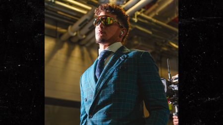 Patrick Mahomes tiba di Super Bowl Lix dalam warna elang