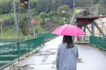 Prakiraan Cuaca Hari Ini, 23 Februari 2025 Waspada Hujan Deras Dan Petir