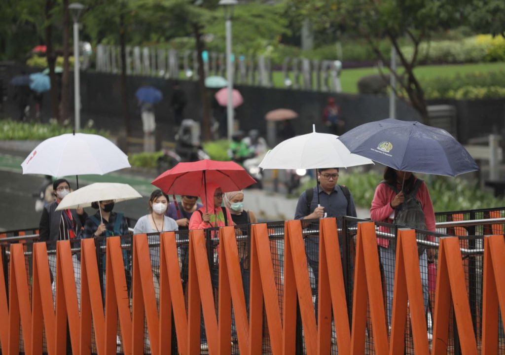 Prakiraan Cuaca Jakarta Hari ini, 25 Februari 2025 Hujan Siang Malam