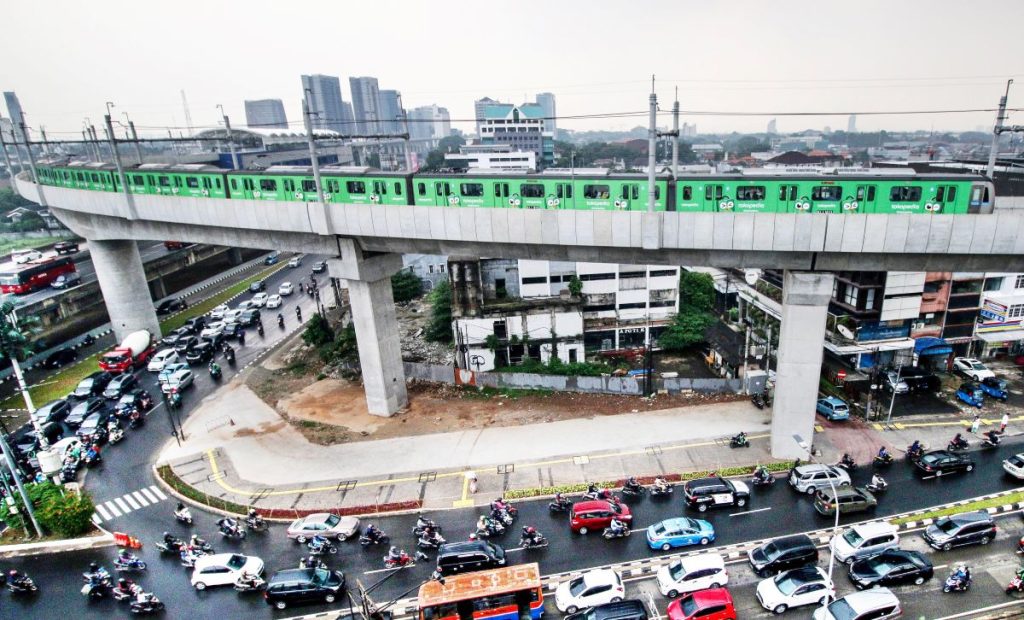 Rano Karno punya Ide Bangun Area Parkir 7 TINGAT DI LEBAK BULUS