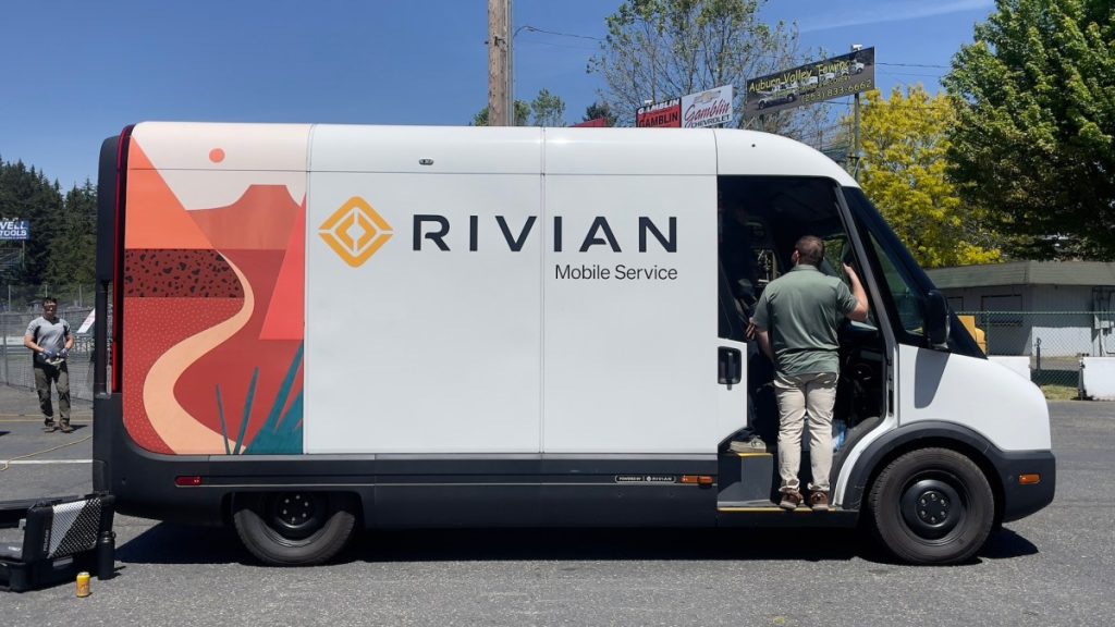 Rivian membuka penjualan van komersial untuk semua bisnis