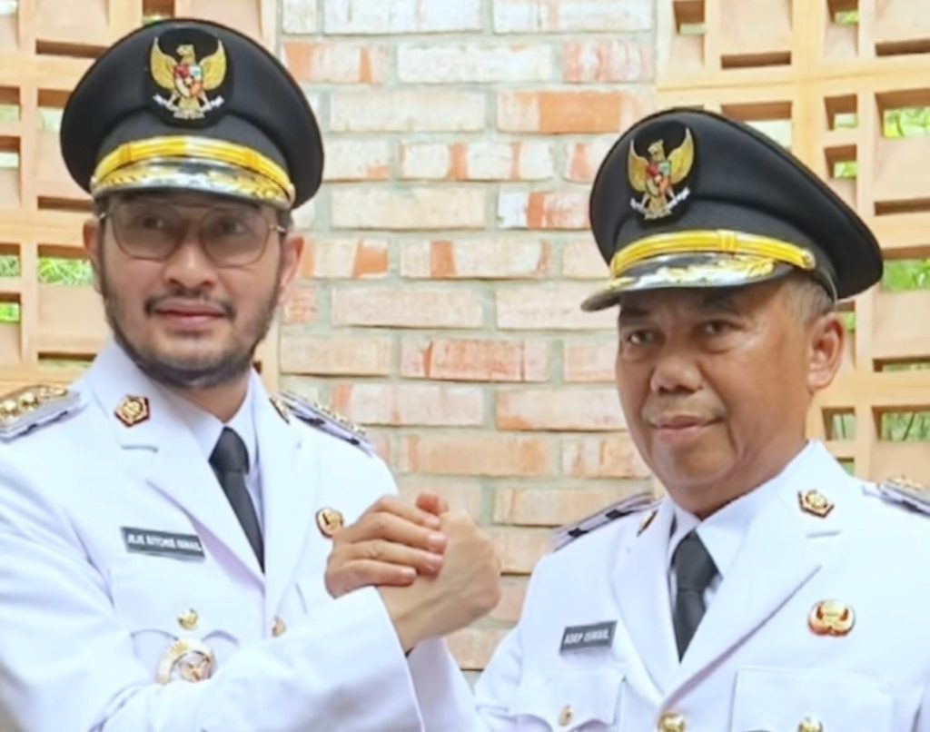 Sertijab jeje-asep sebagai bupati dan wakil bupati bandung barat ditunda