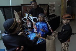 Wayang Klithik Wayang Kayu Delangan Suara Khas