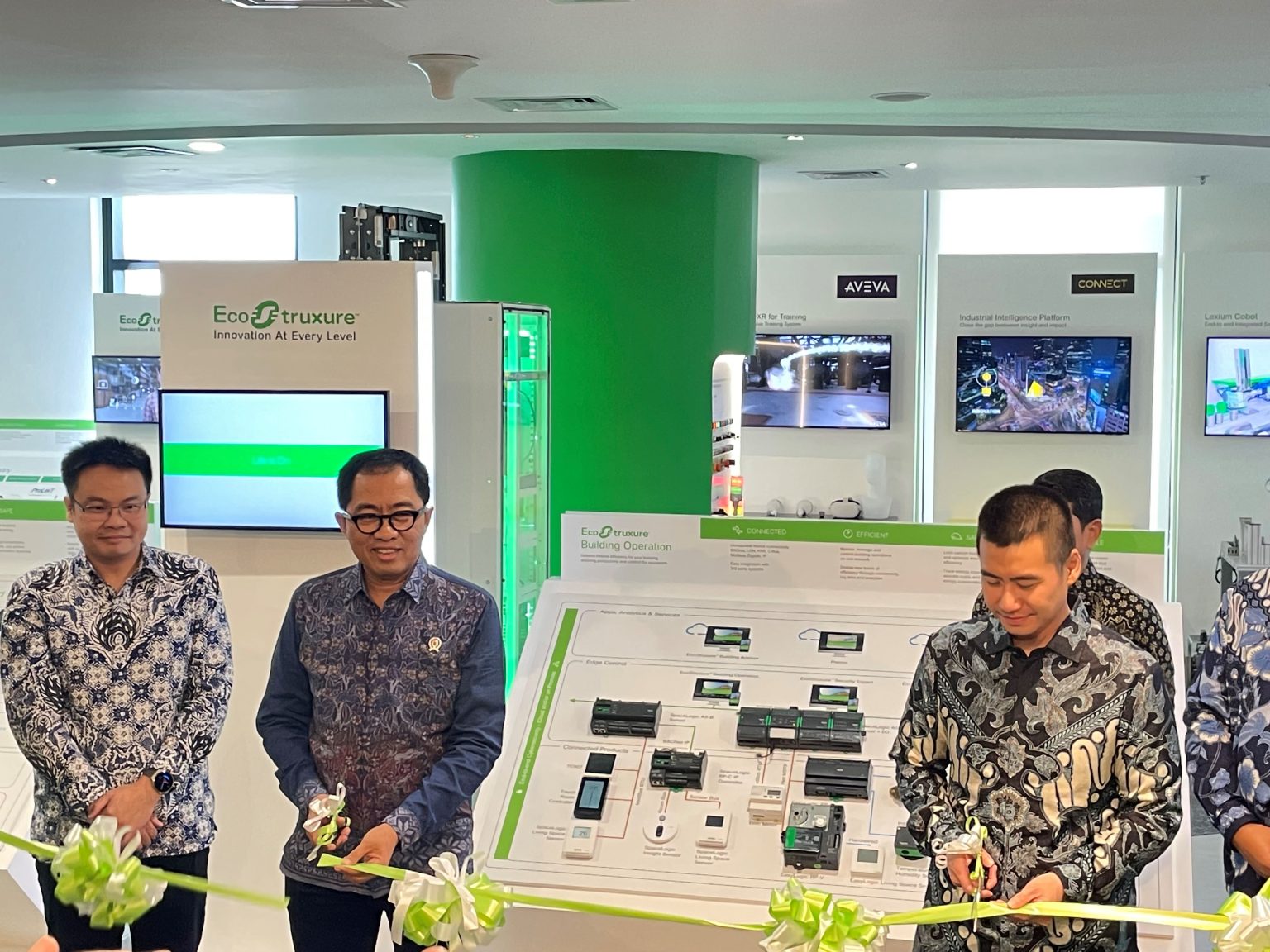 Wujudkan Indonesia 4.0, Kemenperin-Schneider Electric Resmikan Innovation Hub