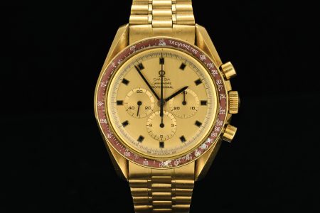 18K Gold Omega Speedmaster Neil Armstrong menuju pelelangan