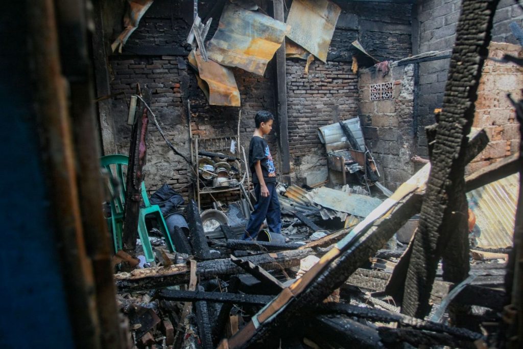 30 RUMAH Kebakaran di Jakarta Timur, Diduga Karena Petasan