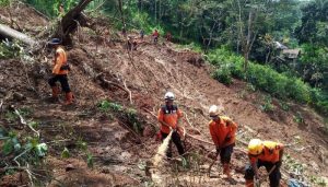 5 Orang Tewas, 4 Hurn Akibat Banjir Dan Tanah Longsor Di Sukabumi