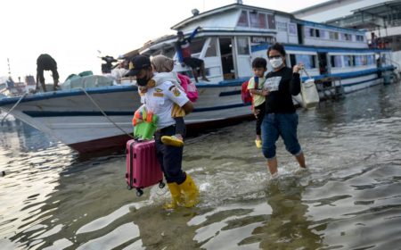 AntiSipasi Banjir Rob Di Marunda, Pemkot Jakarta Utara Tinggikan Tanggul Geobag