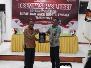 BERKONTRIBUSI SUKSESKAN PEMILIHAN, KPU LEMBATA BERI Penghargaan Pada 7 Instansi