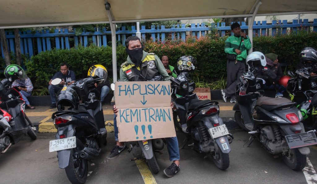 Bantuan Hari Raya Ojek Daring 20 Dari Pendapatan Setahun Terakhir