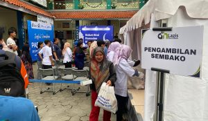 Berbagi Keberkahan Ramadan Lewat Sembako Gratis Dan Pasar Murah