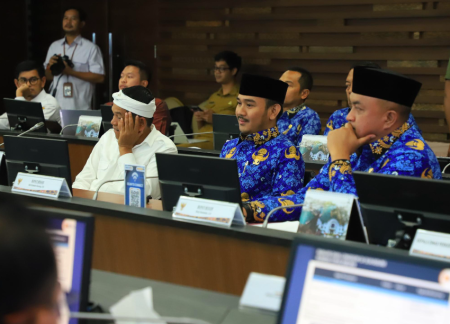 Bupati Bekasi Dan Gubernur Jabar Bahas Penataan Lahan UNTUK ATASI Banjir