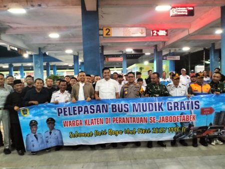 Bupati Klaten Melepas 10 Program Bus Mudik Gratis untuk Warga Klaten Di Jabodetabek