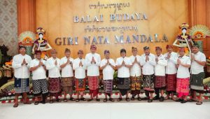 Bupati non non pdip di bali akui koster Tetap Bertindak Adil Sukseskan Program Pemerintah Di Wilayahnya