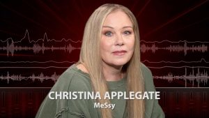 Christina Applegate dirawat di rumah sakit 30 kali karena diare, muntah, nyeri