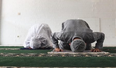 Doa Sholat Dhuha Kunci Pembuka Rezeki Berkah