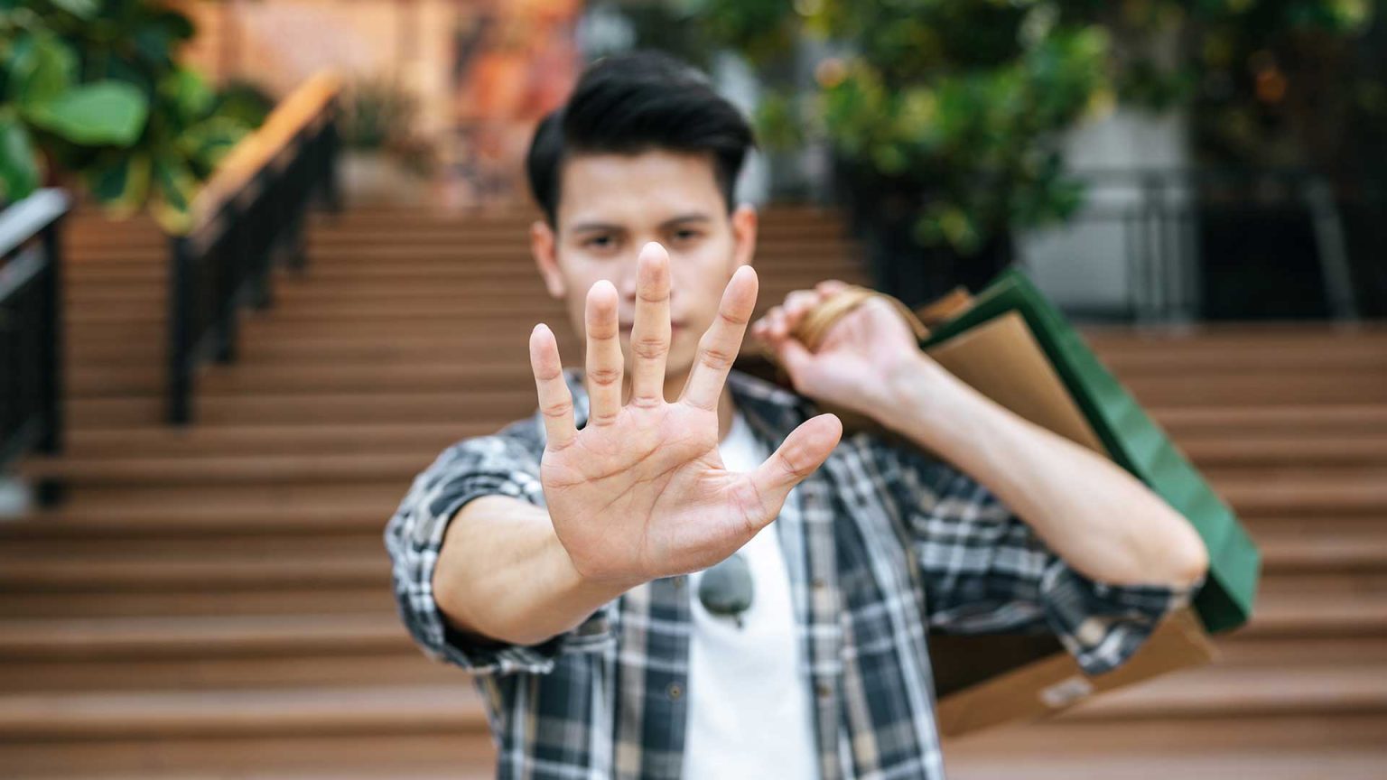 Ghosting adalah Fenomena Sosial dalam Hubungan Modern Tanda Ketidakdewasaan