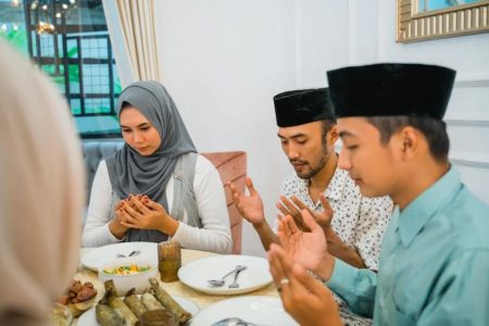 JADWAL BUKA PUASA SEMarang Dan Sekitarnya, Hari Ini Sabtu, 22 Maret 2025