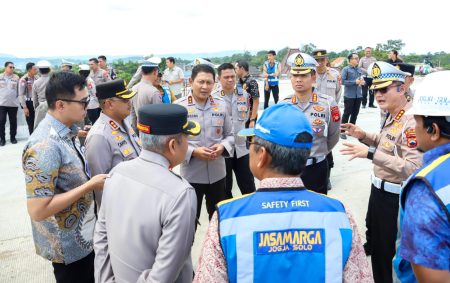 Jelang Operasi Ketupat Candi 2025, Kapolda Jateng Tinjau Jalur Tol Solo-Jogja Fungsional