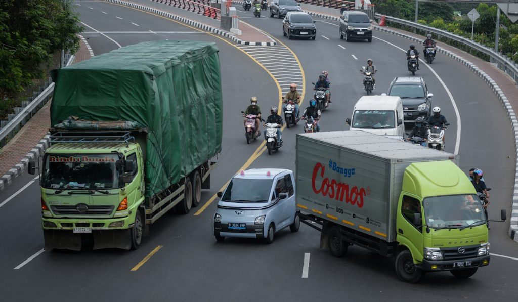 KEMENHUB SAMBUT POSITIF ANGKUTAN LOGISTIK TETAP BEROPERASI PAYA MASA LEBARAN 2025