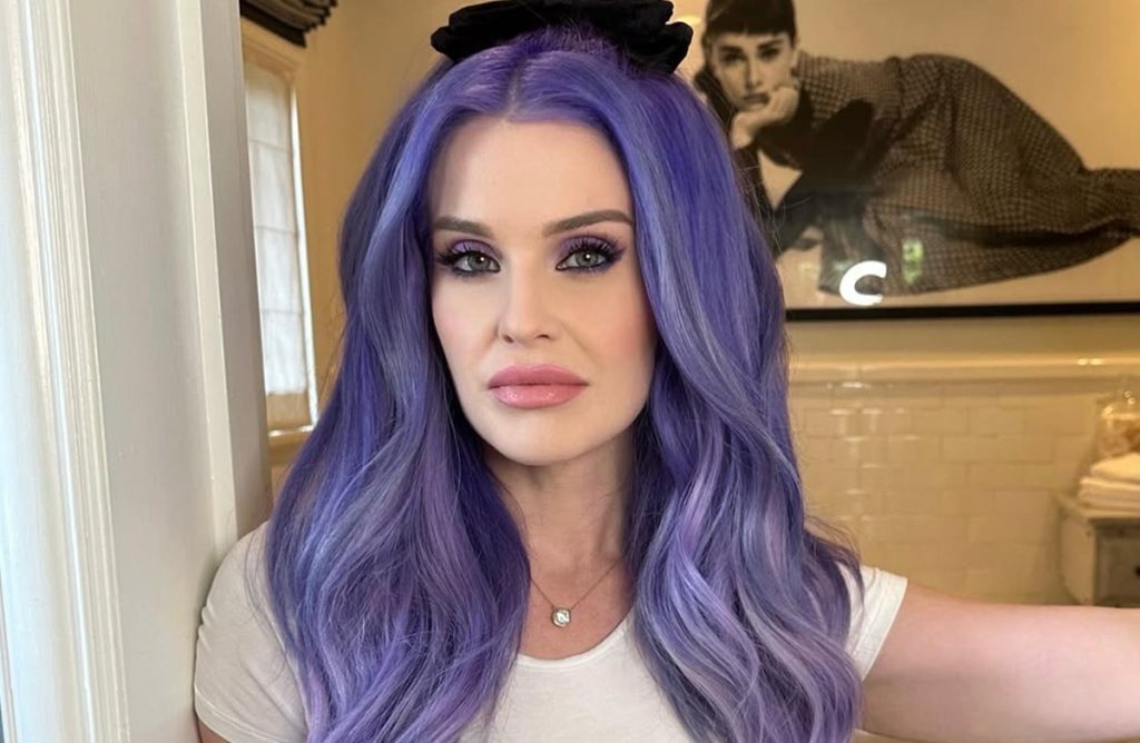 Kelly Osbourne Ungkap Perjuangan Kesehatan Keluarga Dan Peran Baru Sebagai Ibu