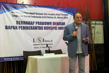 LSI DENNY JA HARAP Prabowo Bapak Pemberantas Korupsi Indonesia