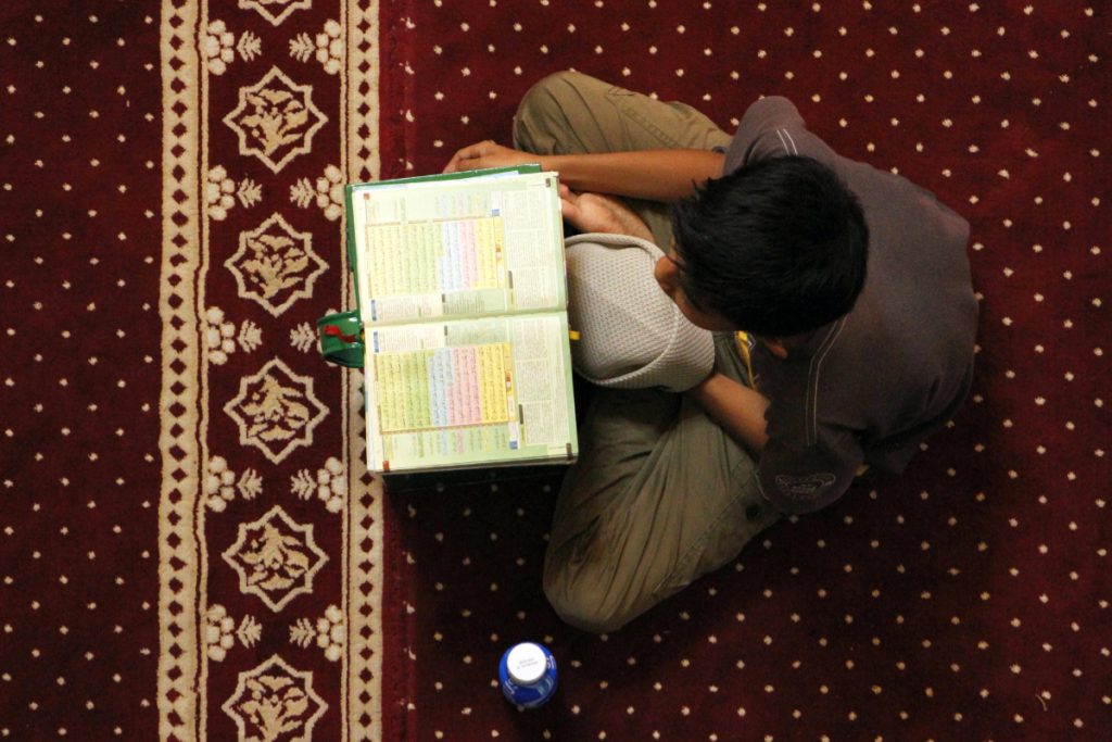 Lakukanlah Ibadah Malam di Lailatul Qadar