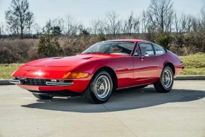 Lelang Sotheby Motorsport untuk tahun 1972 Ferrari 365 GTB/4 Daytona berakhir hari ini