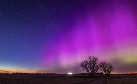 Letusan Matahari Picu Badai Geomagnetik, Aurora bisa Terlihat di Wilayah Selatan As