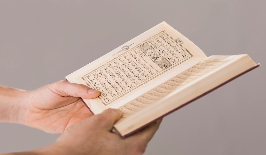 Mengapa Surat al-Mulk Pusing Twak Dibaca, Ini Jawabanya