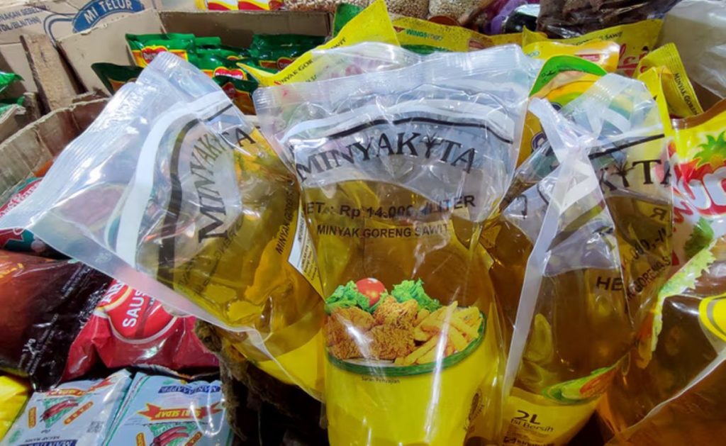 PEMERINTAH HARUS TELUSURI PENETAPAN HARGA YANG Bermasalah Terhadap Rantai Pasok Minyakita