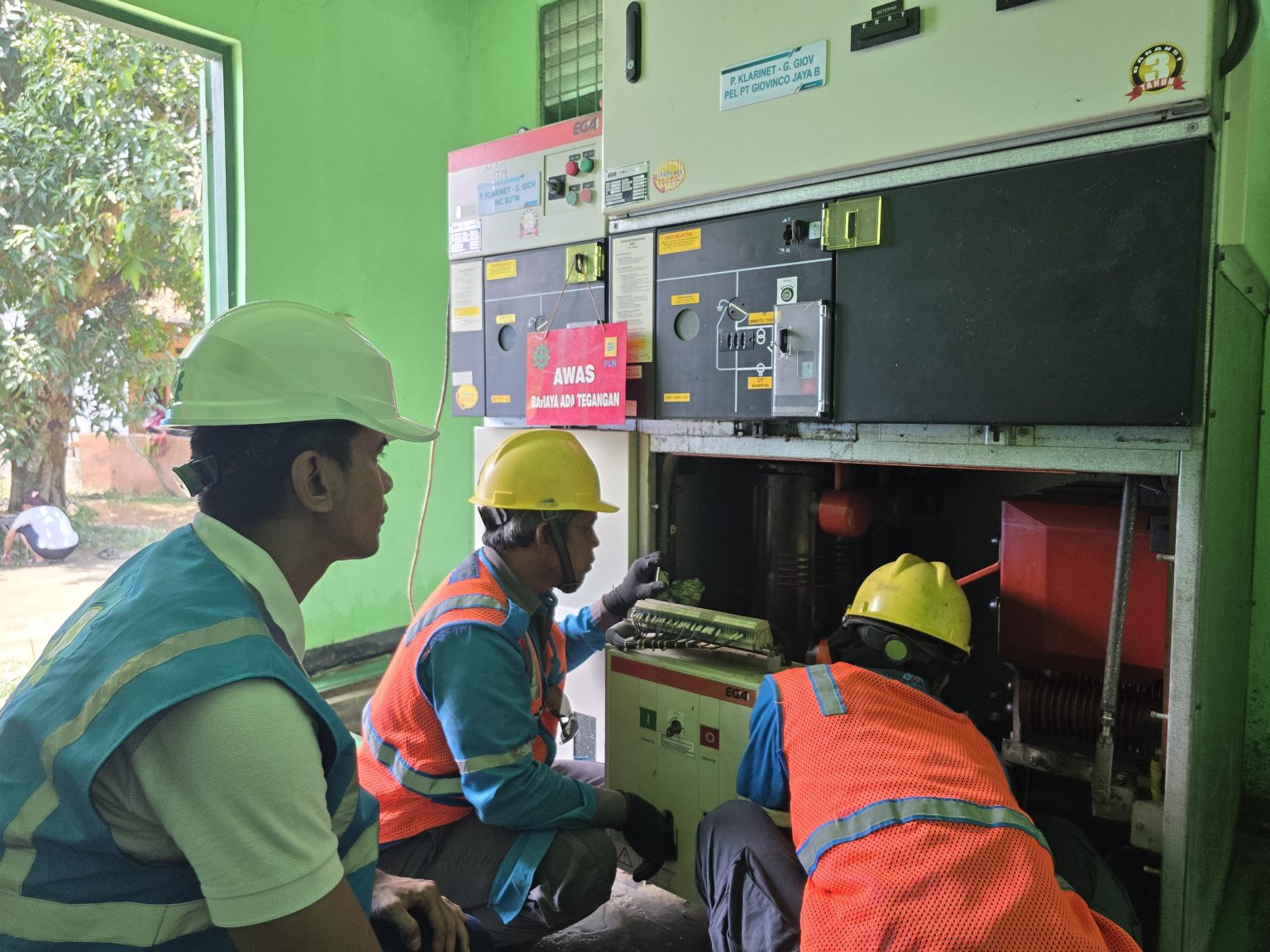 PLN Jawa Barat Pastikan Gardu Distribusi Pulih 100 Pasca-Banjir